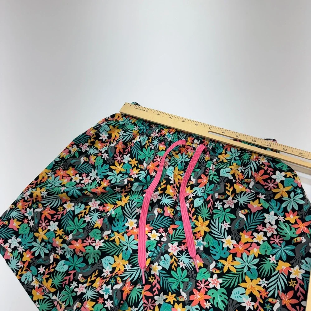Chubbies Swim Trunks Mens Small Black Tropical Toucan Floral Summer Vacation